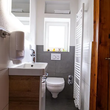 Obere Stadtwohnung Apartment *